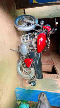 Red Royal Enfield Bullet Electra
