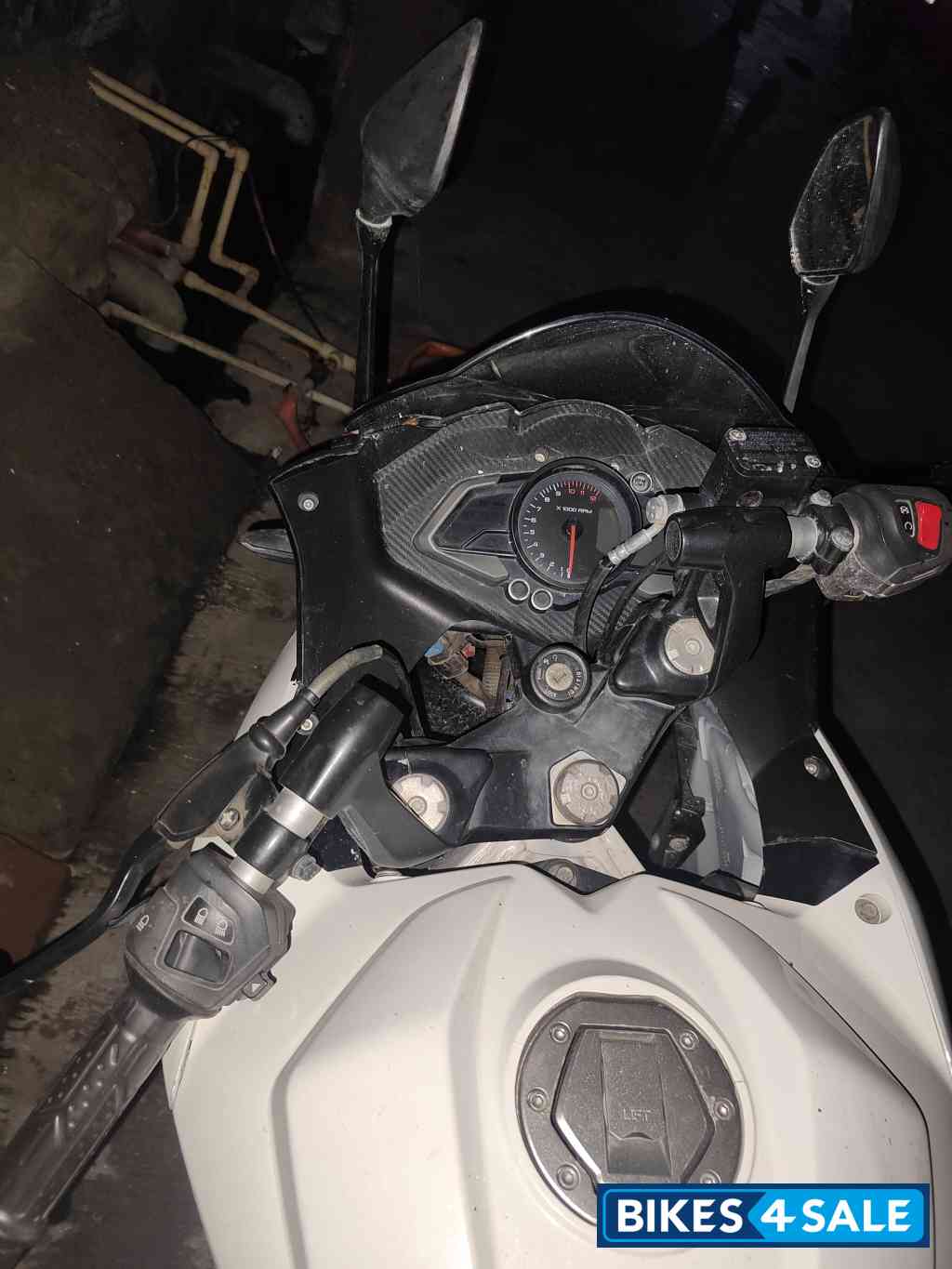 Bajaj Pulsar RS 200 BS6