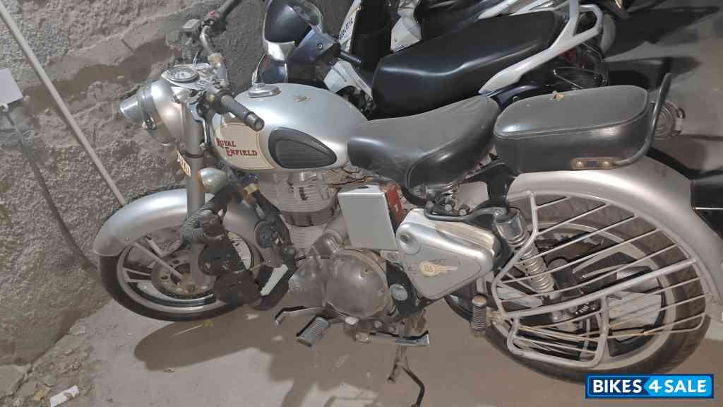 Royal Enfield Classic 350