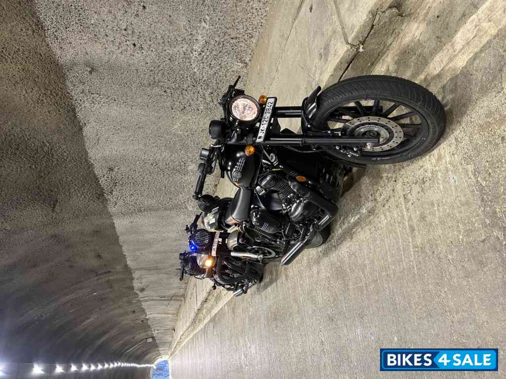 Jawa 42 Dual Channel ABS AllStar Black