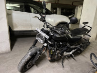 Husqvarna Svartpilen 250