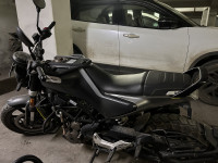 Husqvarna Svartpilen 250