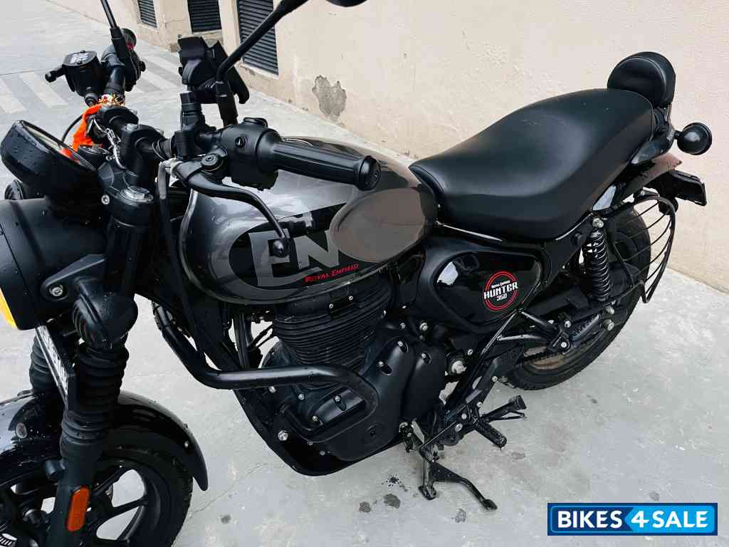 Royal Enfield Hunter 350 Metro