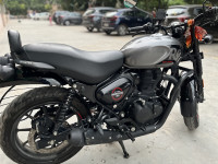 Royal Enfield Hunter 350 Metro