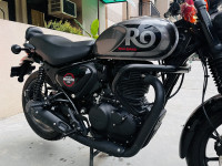 Royal Enfield Hunter 350 Metro
