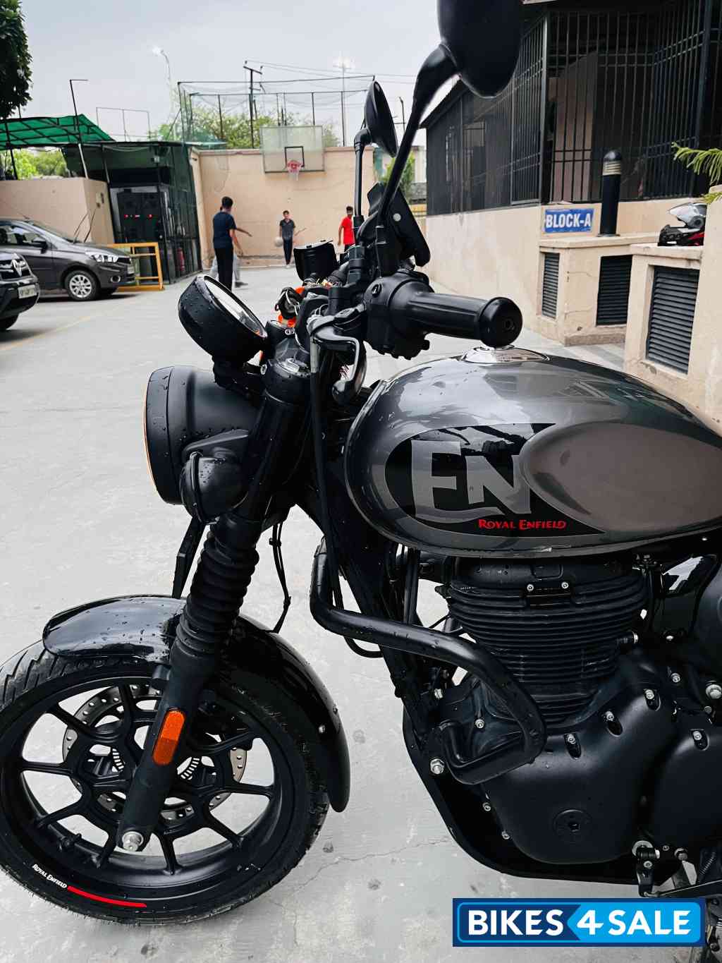 Royal Enfield Hunter 350 Metro