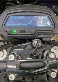 Black Bajaj Dominar 250 2022