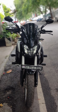 Black Bajaj Dominar 250 2022