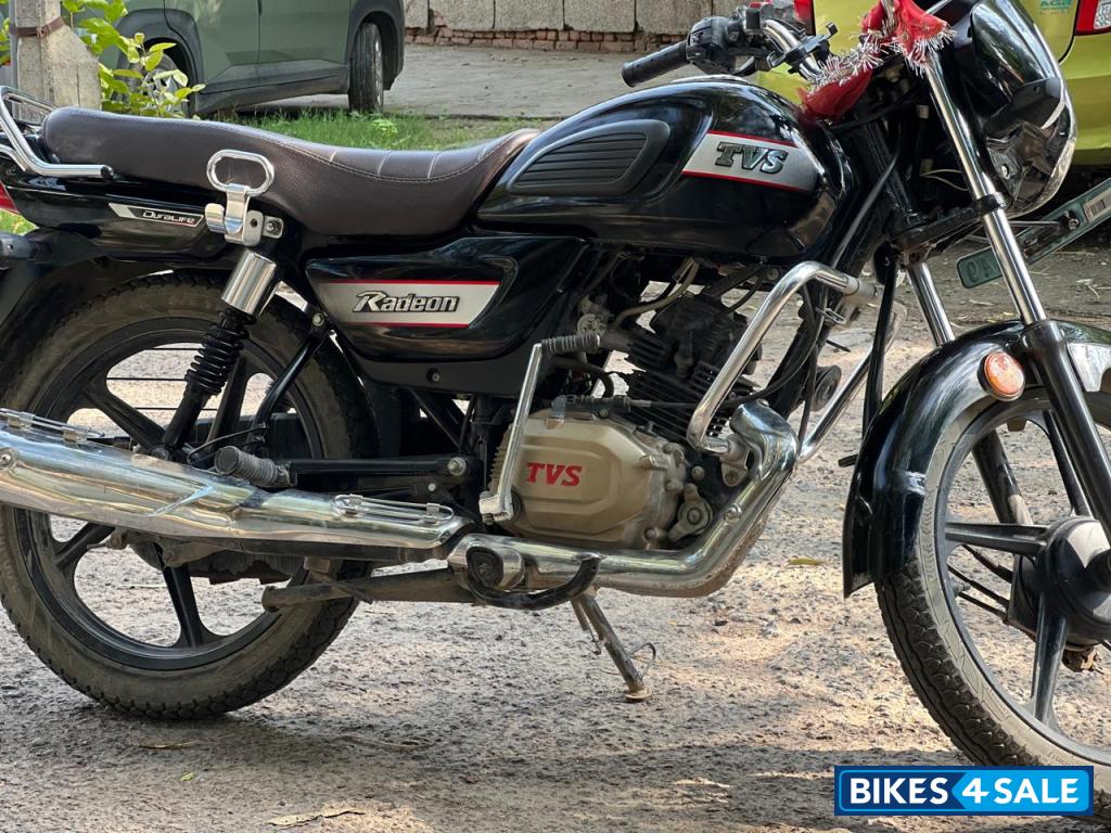 TVS Radeon BS6