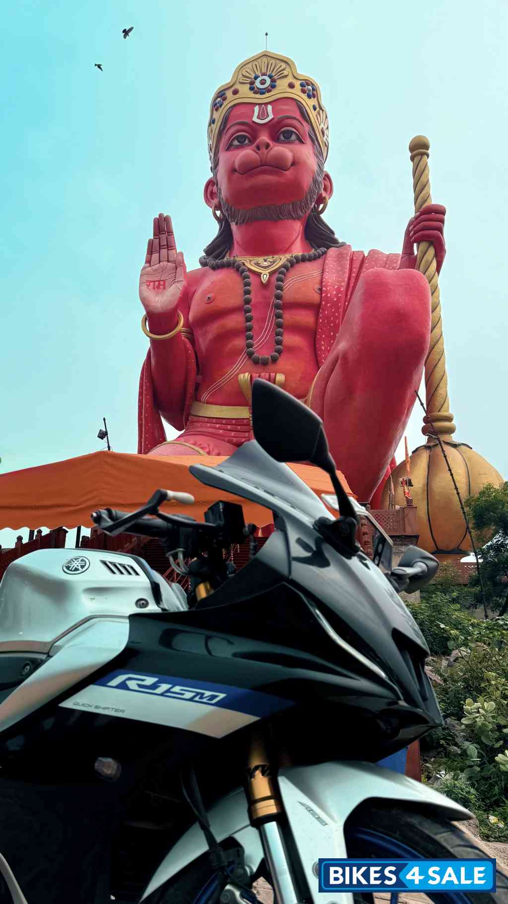 Metallic Grey Yamaha R15M