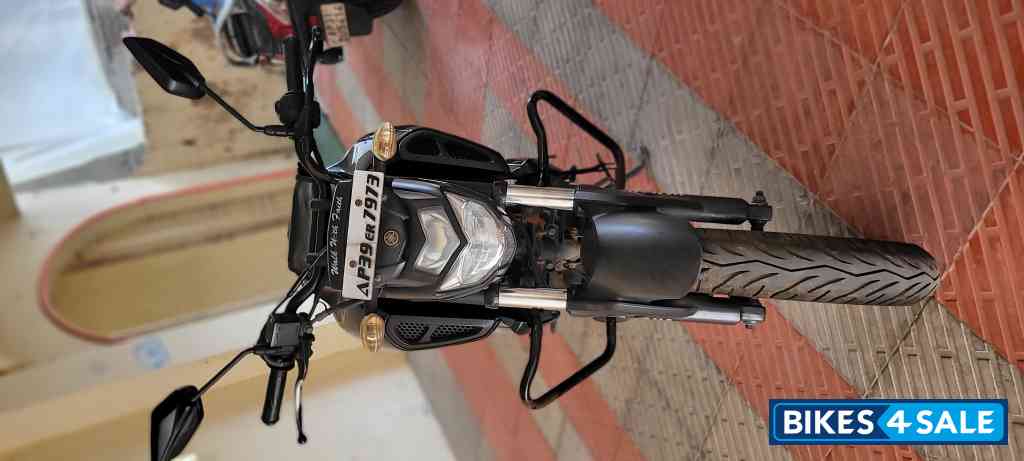 Black Yamaha FZ FI V3 BS6