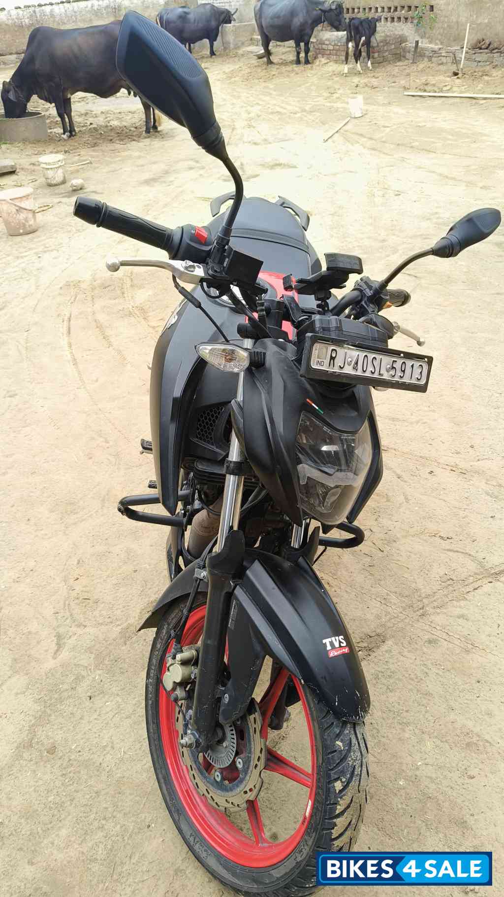 Mat Black TVS Apache RTR 160 4V Special Edition