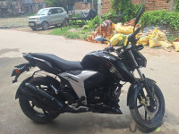 TVS Apache RTR 160 4V BS6
