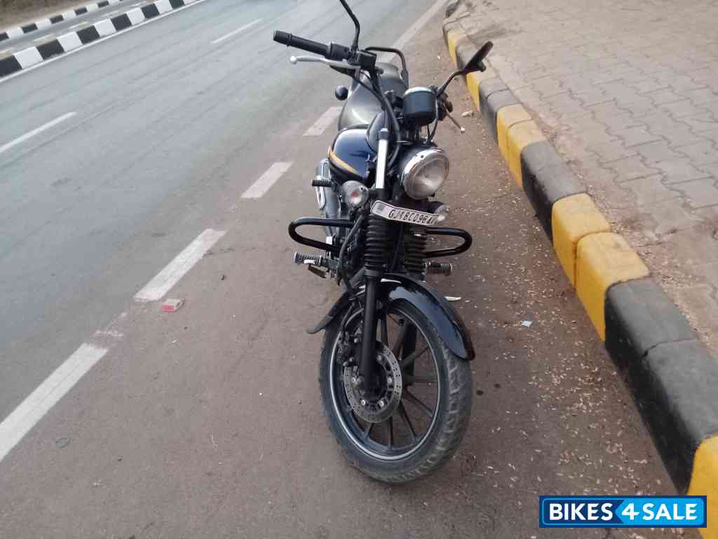 Bajaj Avenger Street 150
