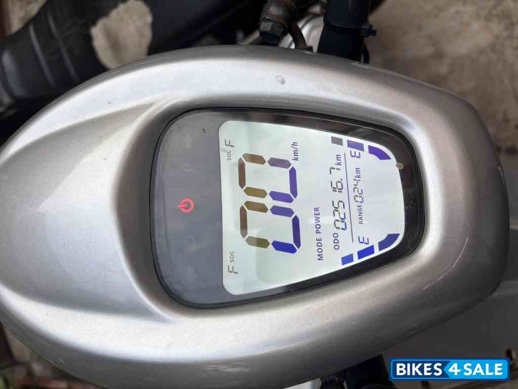 Silver Bounce Infinity E1