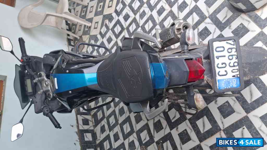 Blue Yamaha Fazer FI V2