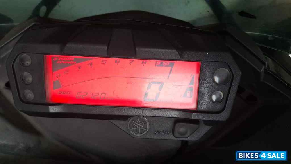 Blue Yamaha Fazer FI V2