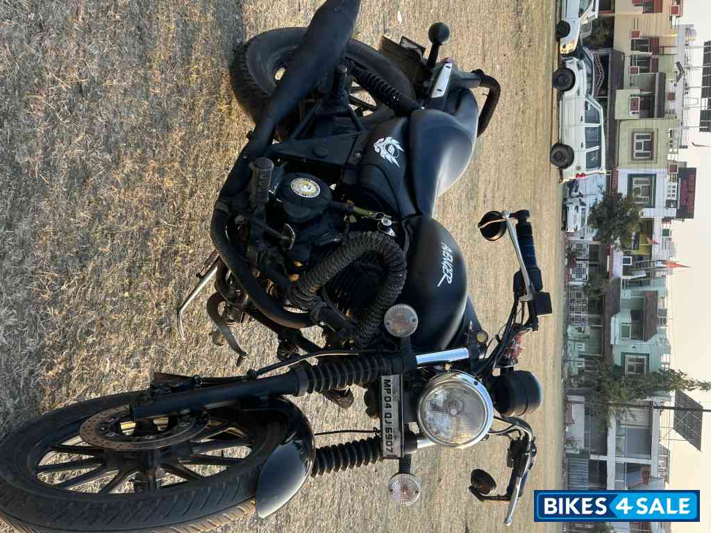 Bajaj Avenger Street 160