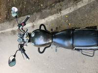 Black Royal Enfield Thunderbird 350