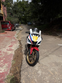 Yamaha  R15 v4