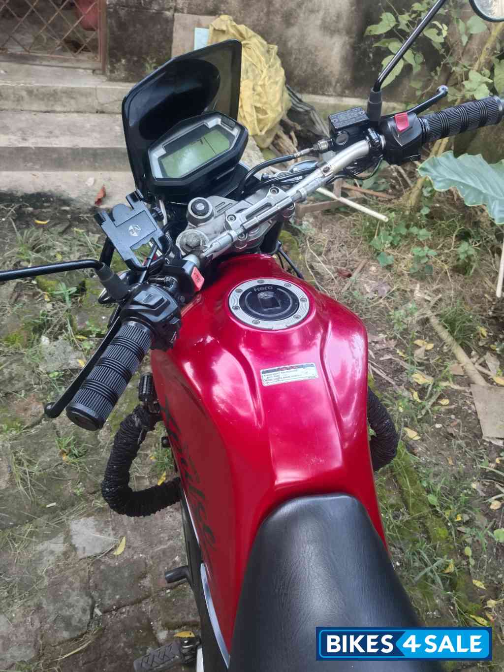 Red Black Hero XPulse 200T BS6