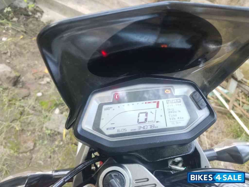 Red Black Hero XPulse 200T BS6