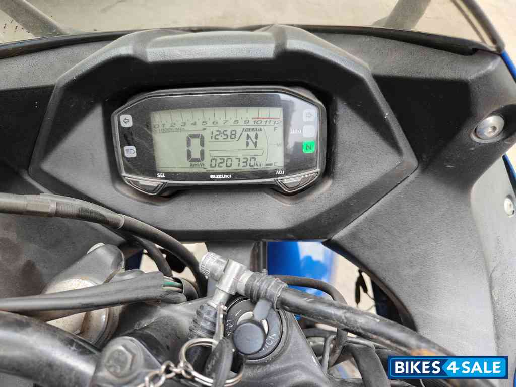 Blue Suzuki Gixxer SF