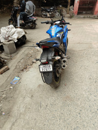 Blue Suzuki Gixxer SF