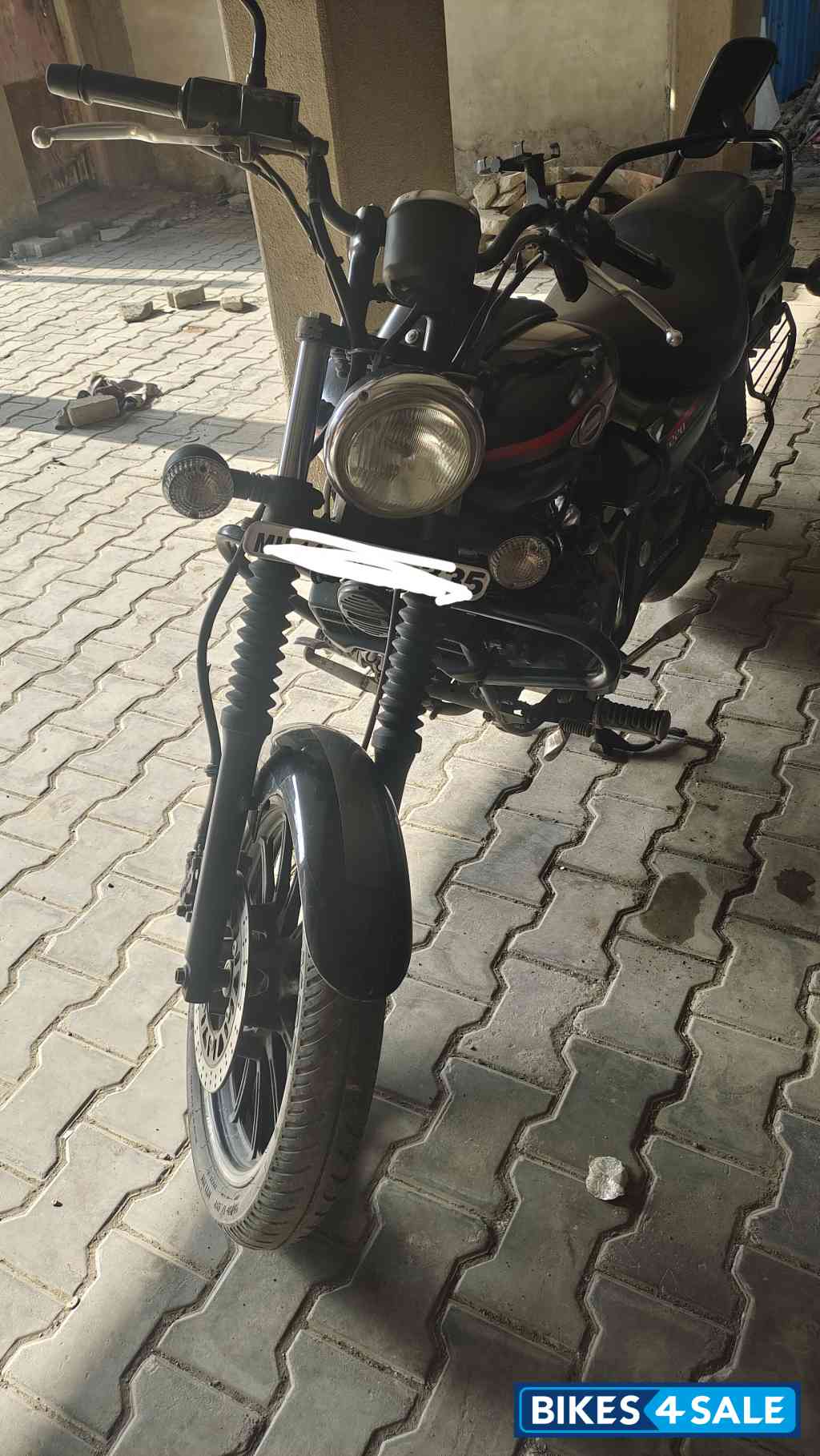 Bajaj Avenger Street 220