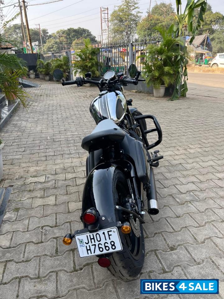 Black Mirror Jawa 42 Bobber Black Mirror