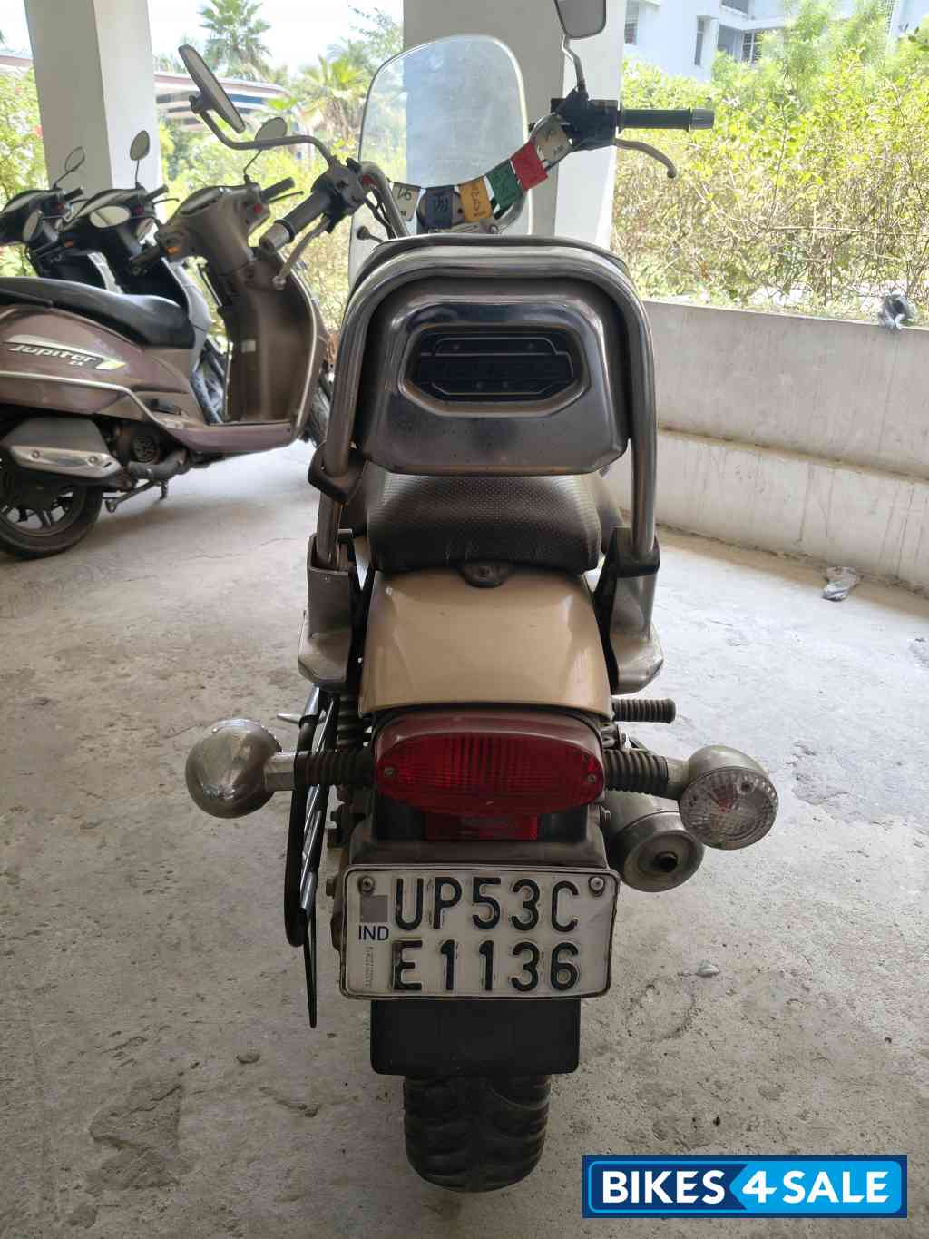 Bajaj Avenger Cruise 220