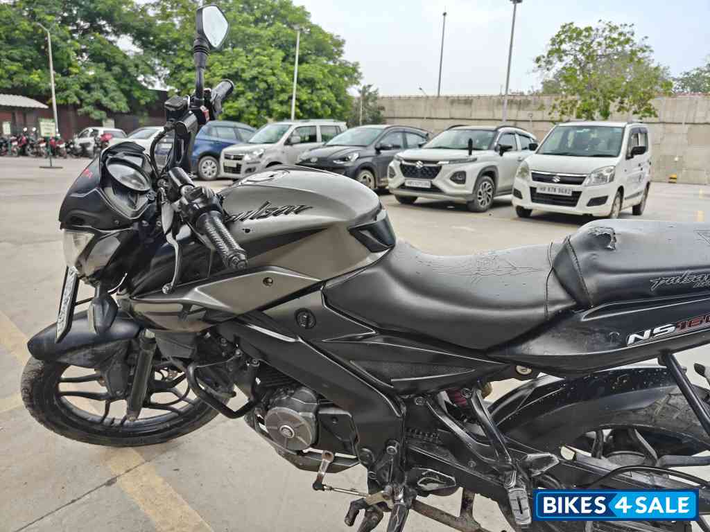 Bajaj Pulsar NS 160