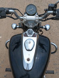 Bajaj Avenger Cruise 220