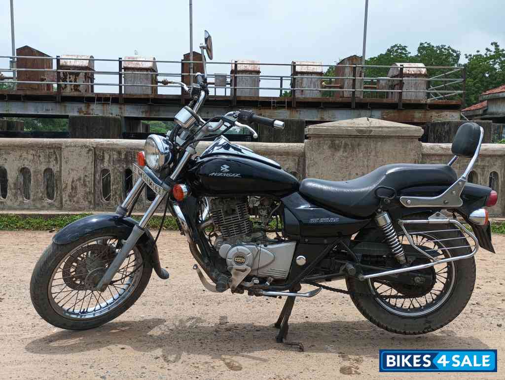 Bajaj Avenger Cruise 220