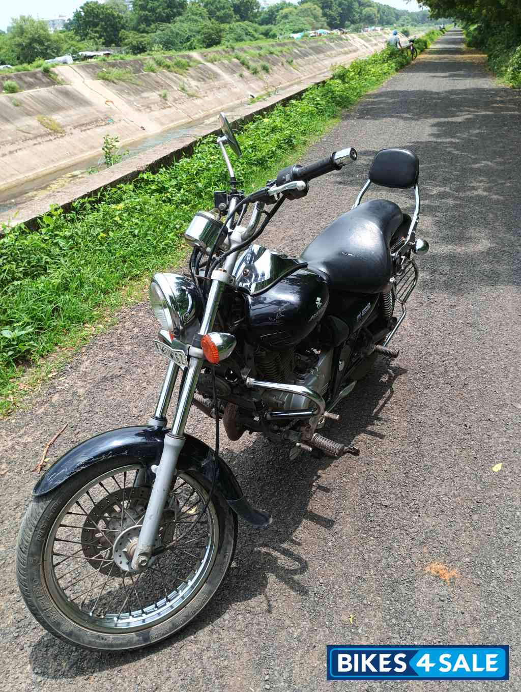 Bajaj Avenger Cruise 220
