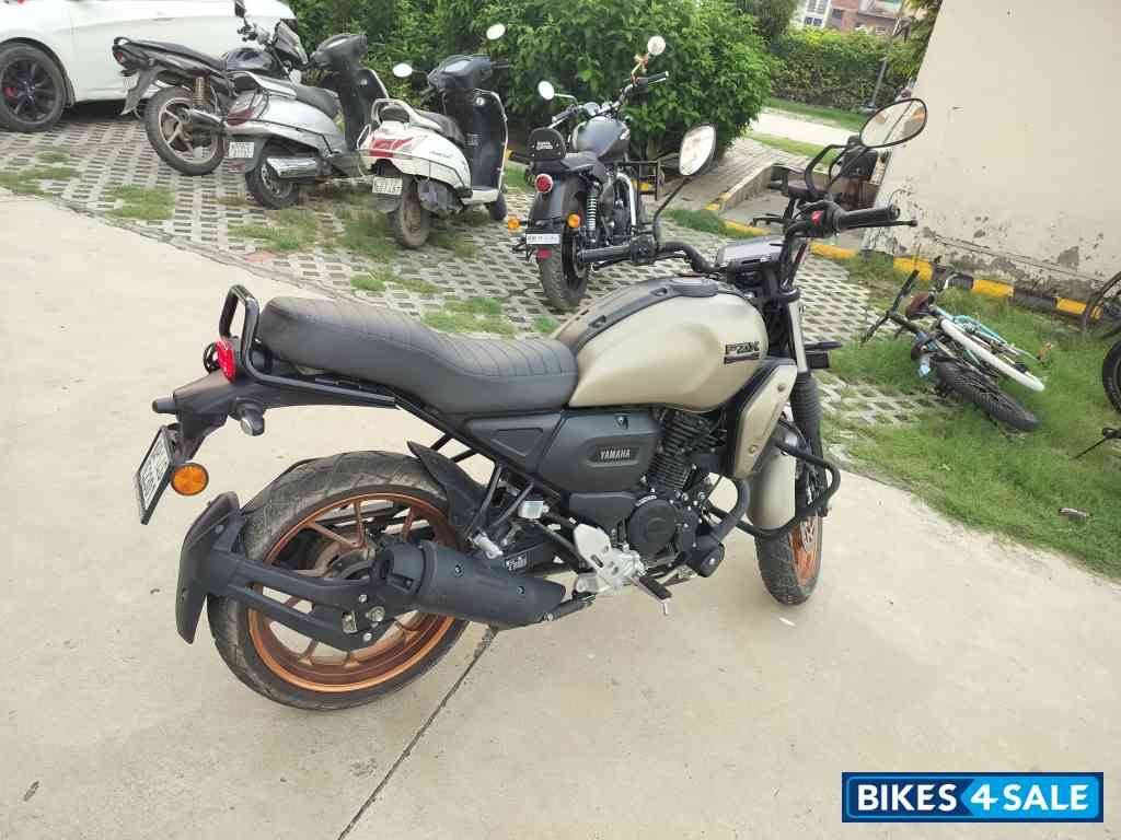 Yamaha FZ1