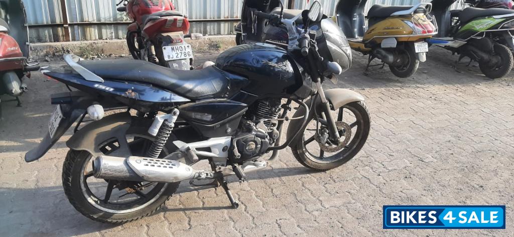 Black Bajaj Pulsar 150 DTSi