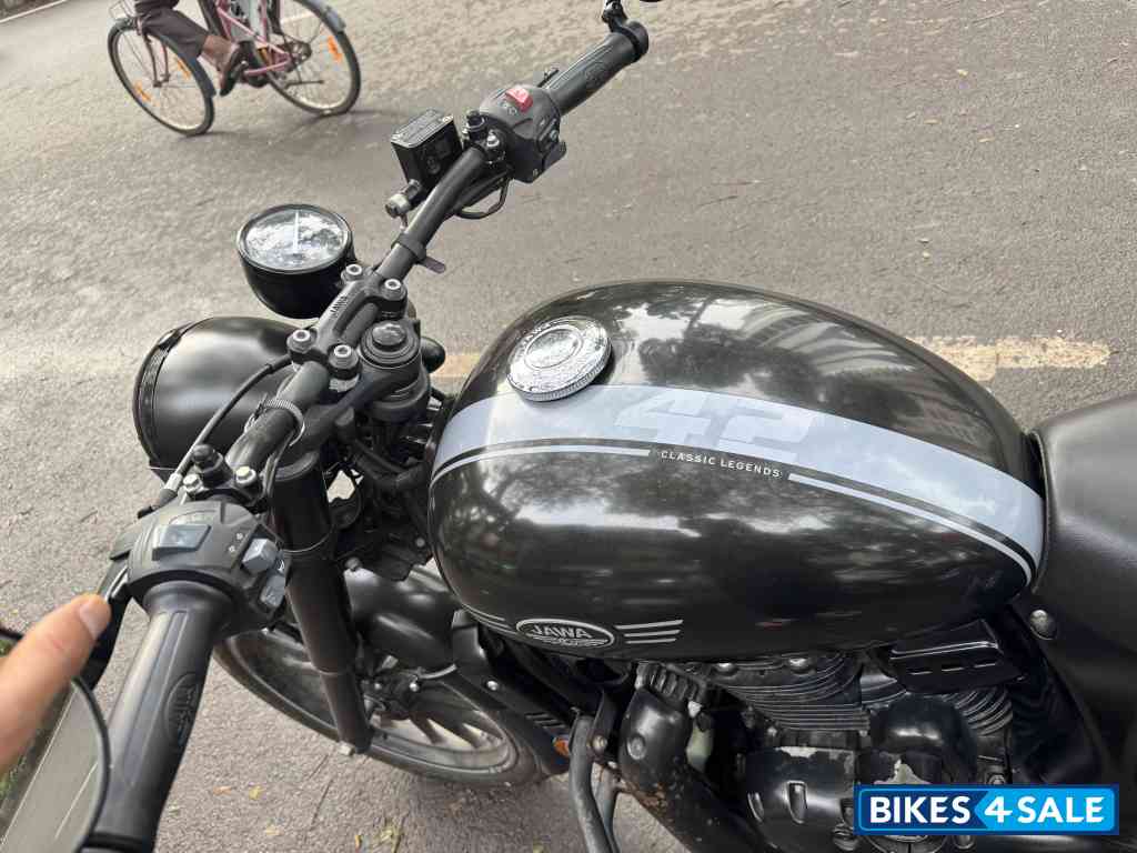 Black With Grey Jawa 42 Dual Channel ABS Cosmic Carbon