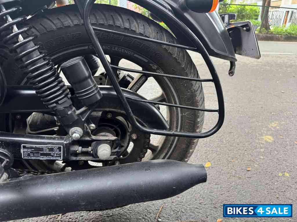 Black With Grey Jawa 42 Dual Channel ABS Cosmic Carbon