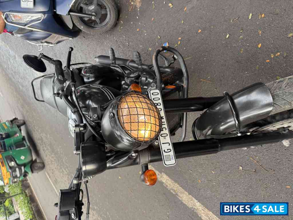 Black With Grey Jawa 42 Dual Channel ABS Cosmic Carbon