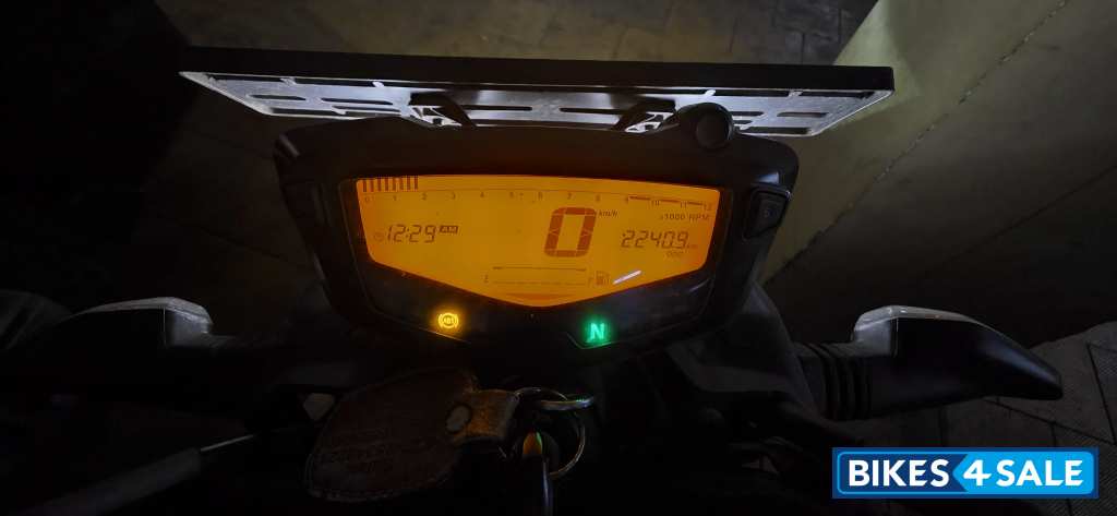 Black TVS Apache RTR 160 4V BS6