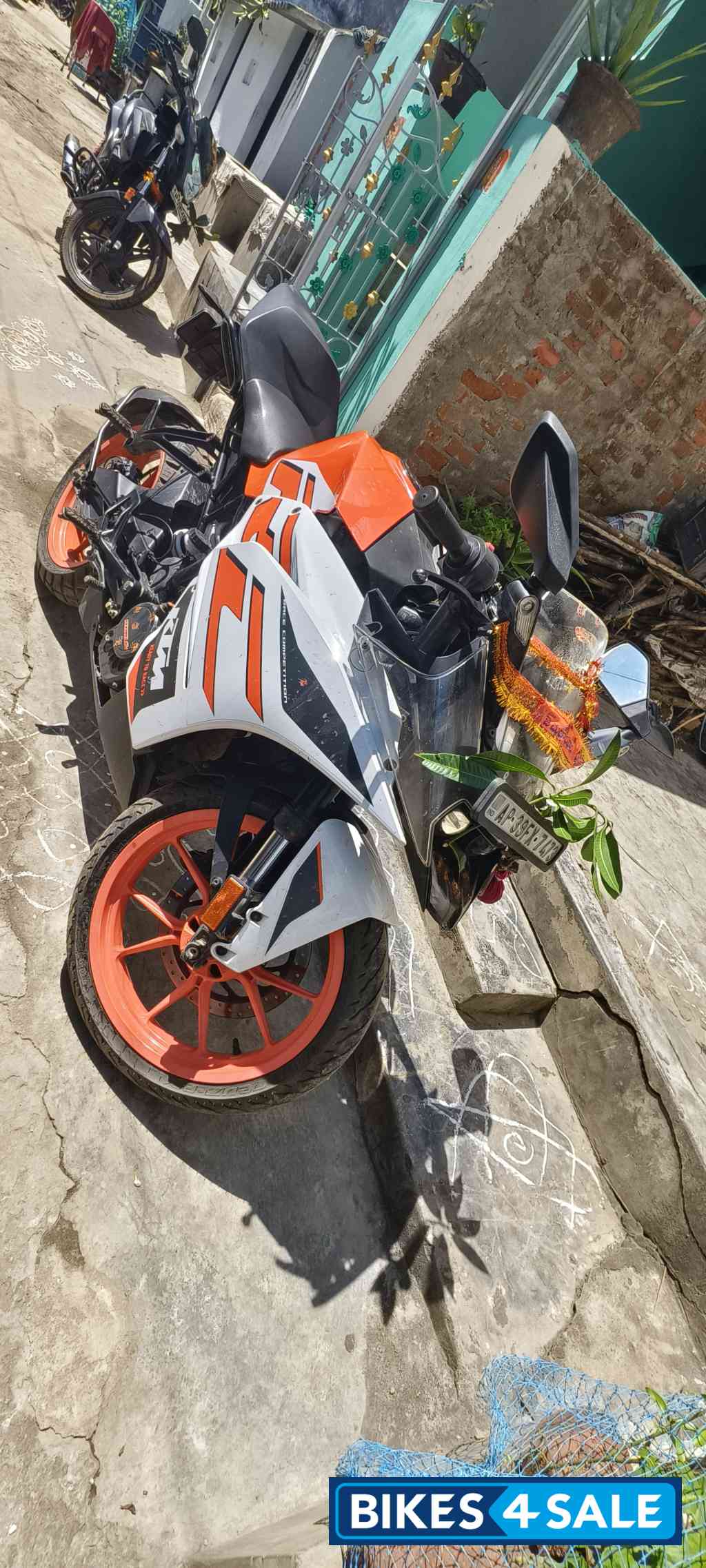 Electronic Orange KTM RC 125 2020