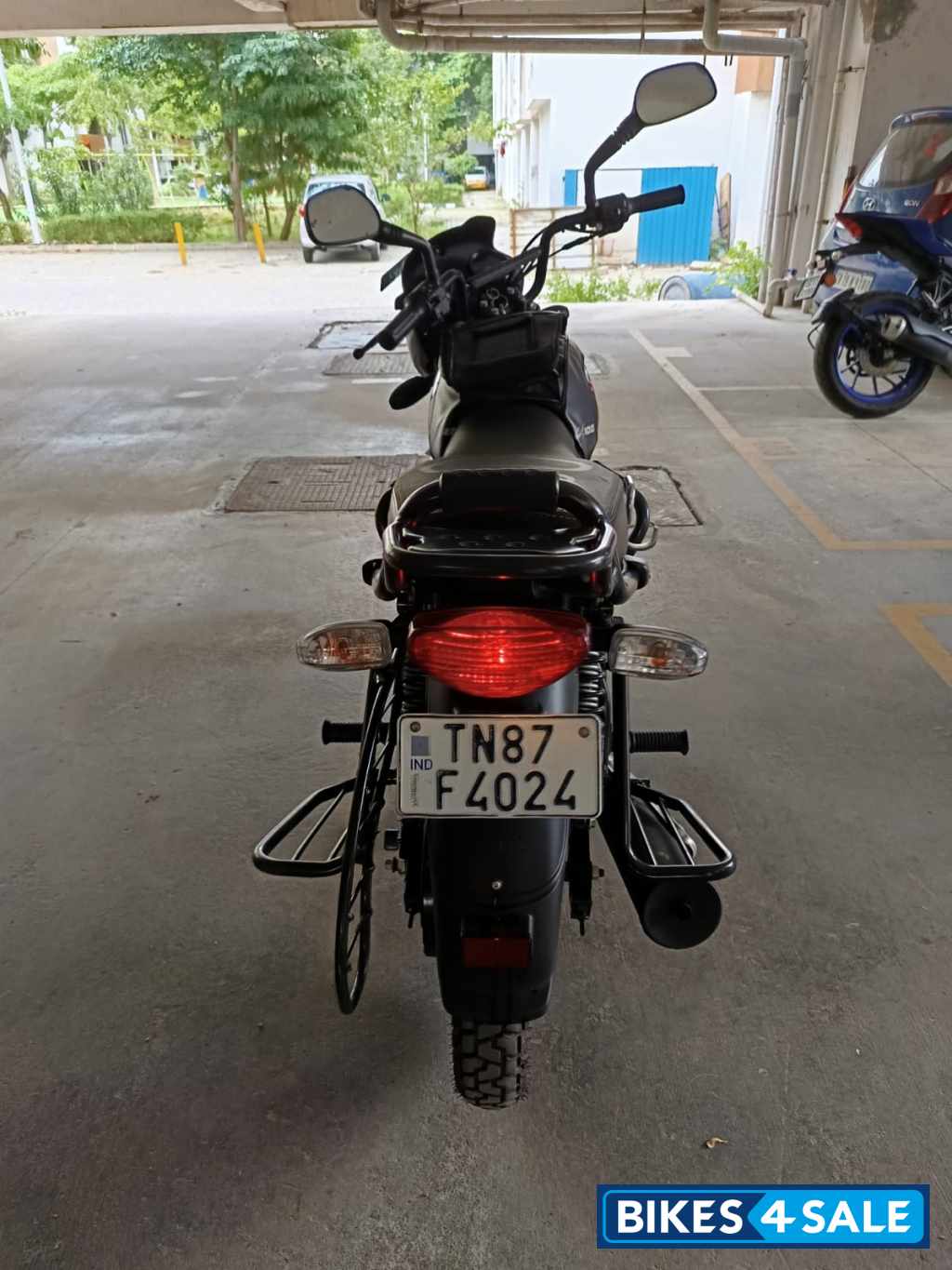 Ebony Blk Red Dkl Bajaj CT110X