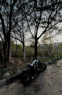 Jawa 42 Bobber Black Mirror  Model