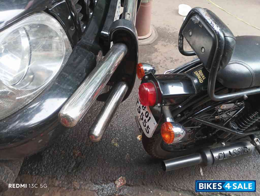 Black Royal Enfield Thunderbird