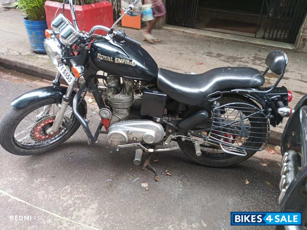 Black Royal Enfield Thunderbird