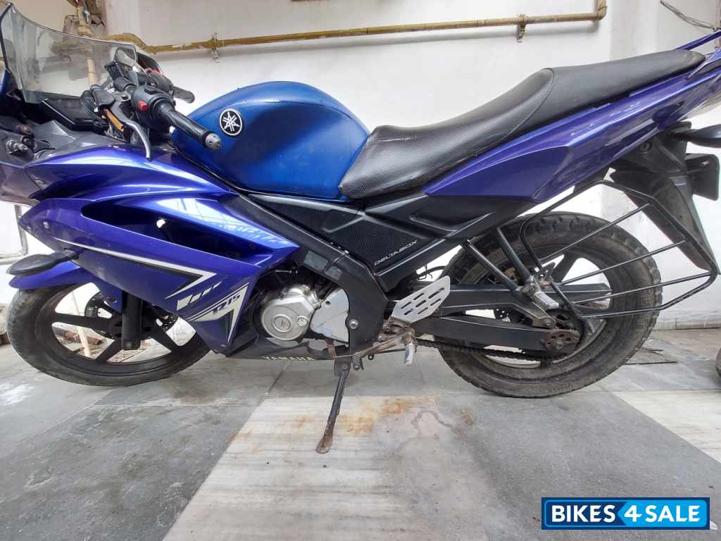 Yamaha YZF R15 V2