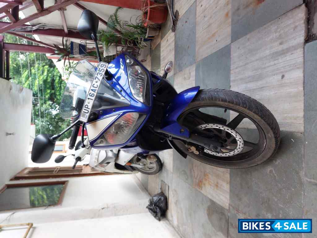 Yamaha YZF R15 V2