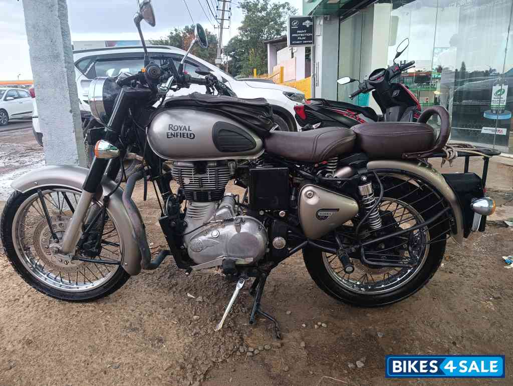 Gun Metal Grey Royal Enfield Classic 350