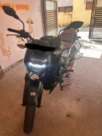 TVS Apache RTR 160 4V BS6